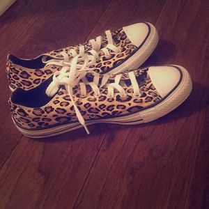 Cheetah print converse